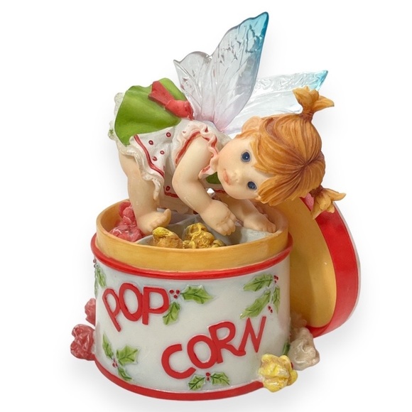 Enesco My Little Kitchen Fairies  GG Santiago Popcorn Tin Fairie 2007 Holly - Picture 7 of 7